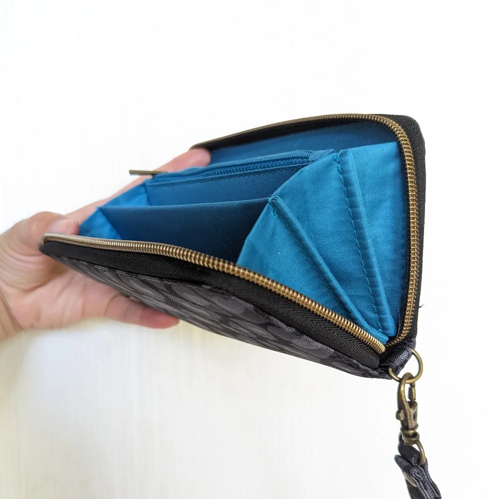 TRAVELON blue canvas wallet clutch wristlet
